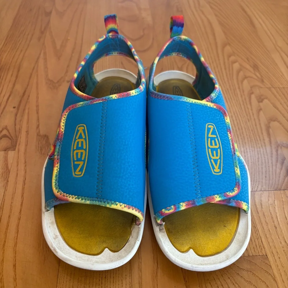Keen Knotch Creek Sandals Big Kids youth boys size 4 girls Blue rainbow Shoes